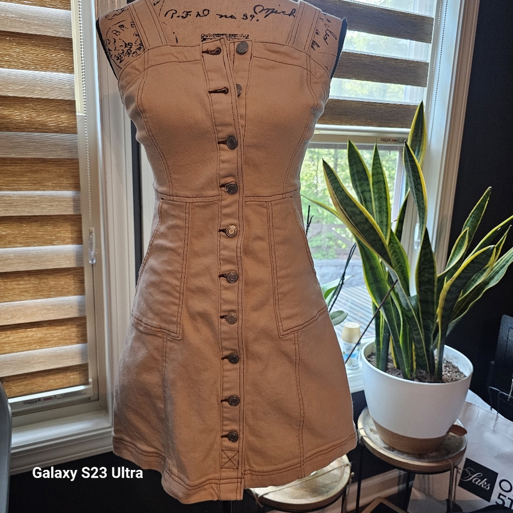 Stylish Cream Button-Front Dress - Picture 3 of 7